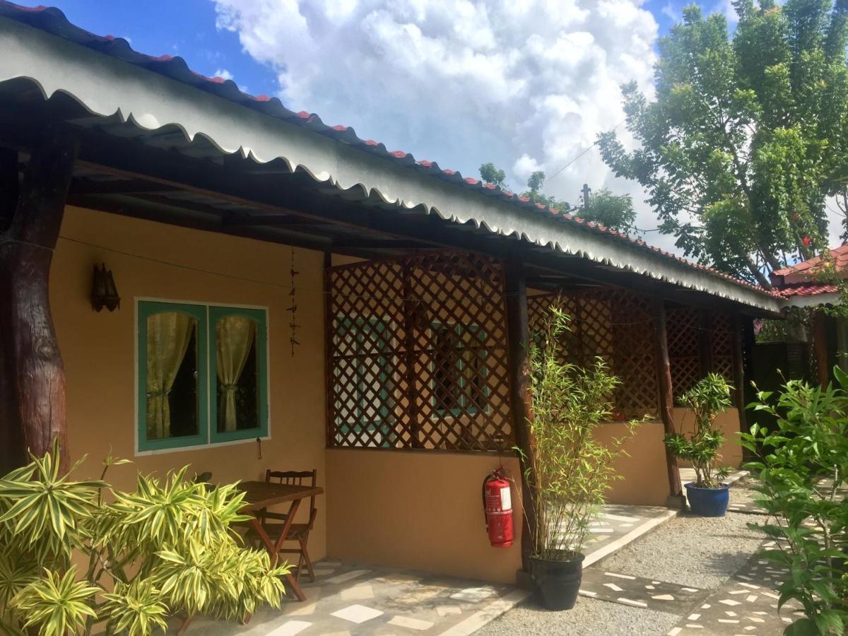 Soluna Guest House Pantai Cenang  Dış mekan fotoğraf